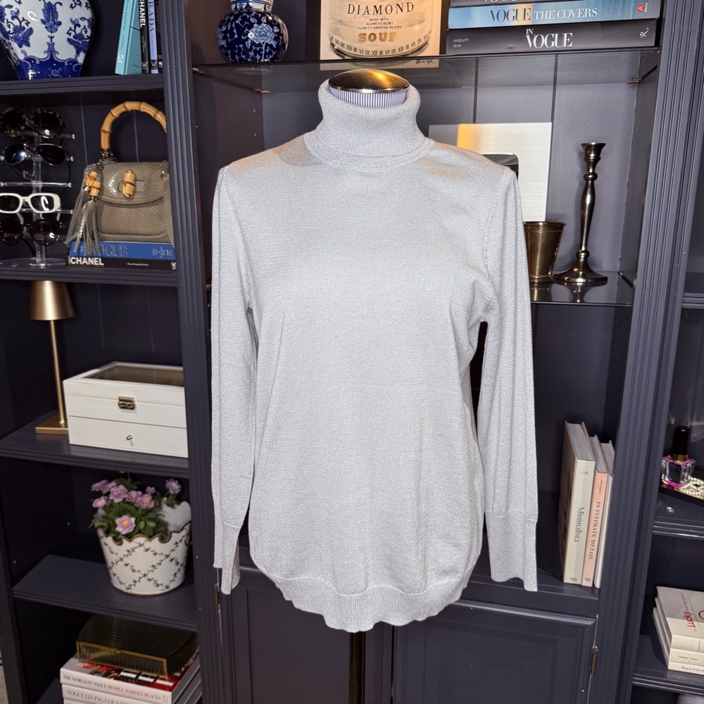 Chico’s Lightweight Metallic Shimmer Turtleneck Sweater – Size 1 (US Medium)